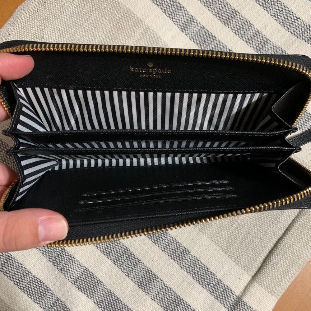 Kate Spade Wallet - Picture 3 of 5